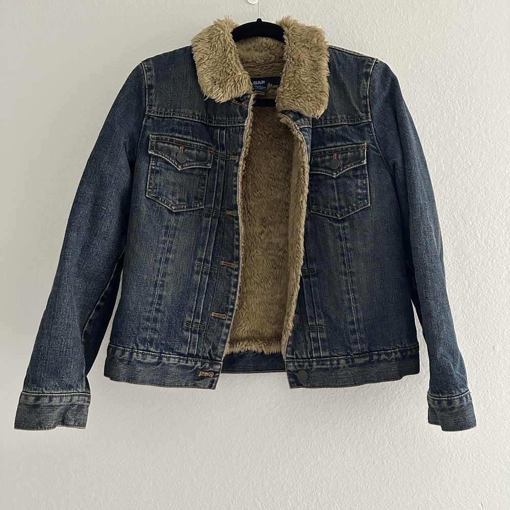 Gap Denim Trucker Jacket Womens Small‎ Blue Sherpa Lined Faux Fur Collar Trucker